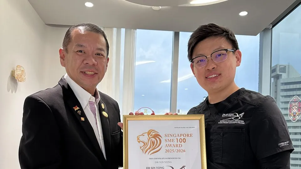 Singapore SME 100 Award with Dr Sin Yong Singapore